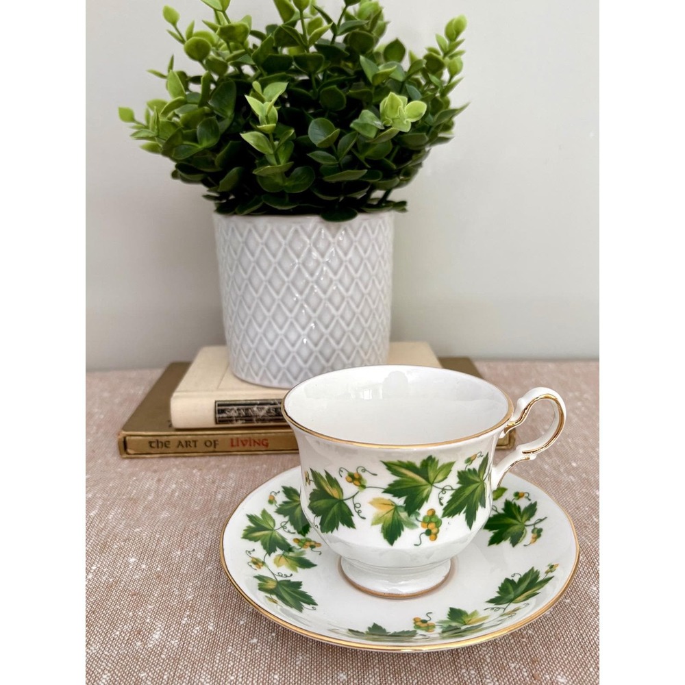 VTG English Queen Anne Bone China Teacup & Saucer  Cottagecore Green Ivy Tea Set